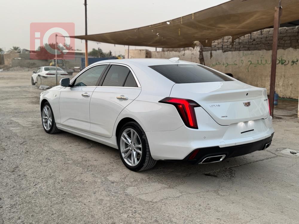 کادیلاک CT4